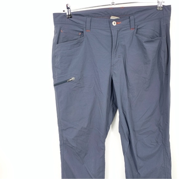 LL Bean Men Size 35 x 30 Pants Blue Slim Straight Nylon Stretch Quick Dry Cargo - Picture 2 of 7